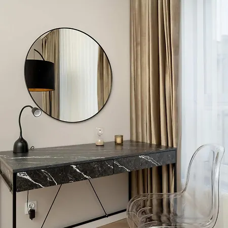 Near Centre Of With Ac And Parking By Renters Prestige Вроцлав