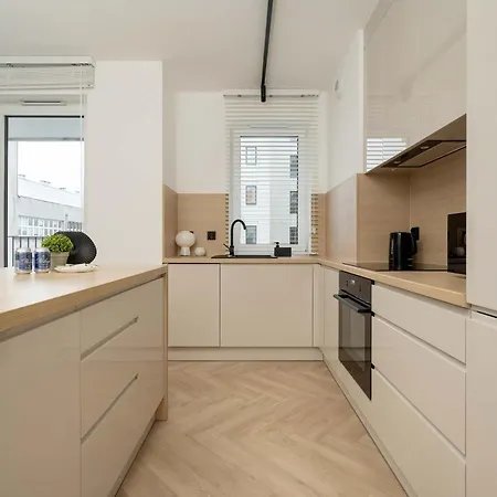 Near Centre Of With Ac And Parking By Renters Prestige * Wroclaw