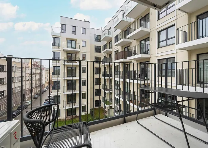 Apartment Near Centre Of With Ac And Parking By Renters Prestige Breslau