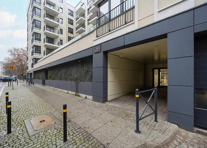 Near Centre Of With Ac And Parking By Renters Prestige Wrocław